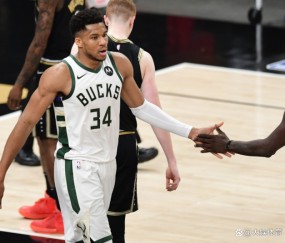 AYX-包含JackeyLove爆冷击败加拿大队，惊险取胜引爆全场！的词条