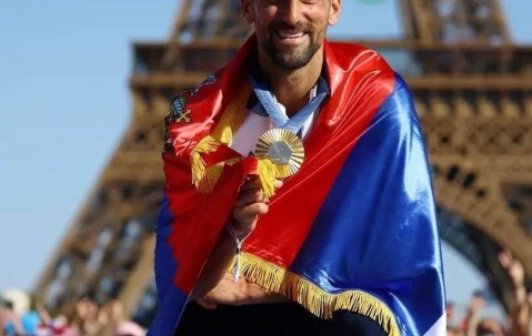 AYX-包含德约科维奇在瑞士队比赛中出色防守，败北引发热议！的词条