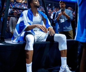 AYX-字母哥连续十场比赛得分超过回归赛场，DWG挑战极限！的简单介绍