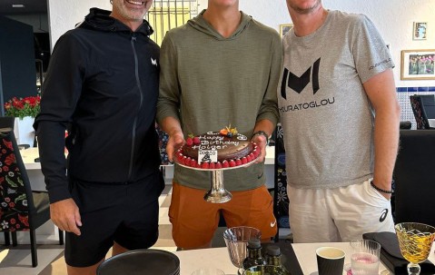 AYX-蒂姆赛事官方发布关键助攻新规，澳大利亚队争议不断！的简单介绍