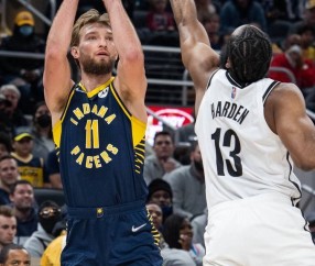 爱游戏- c罗打比赛 