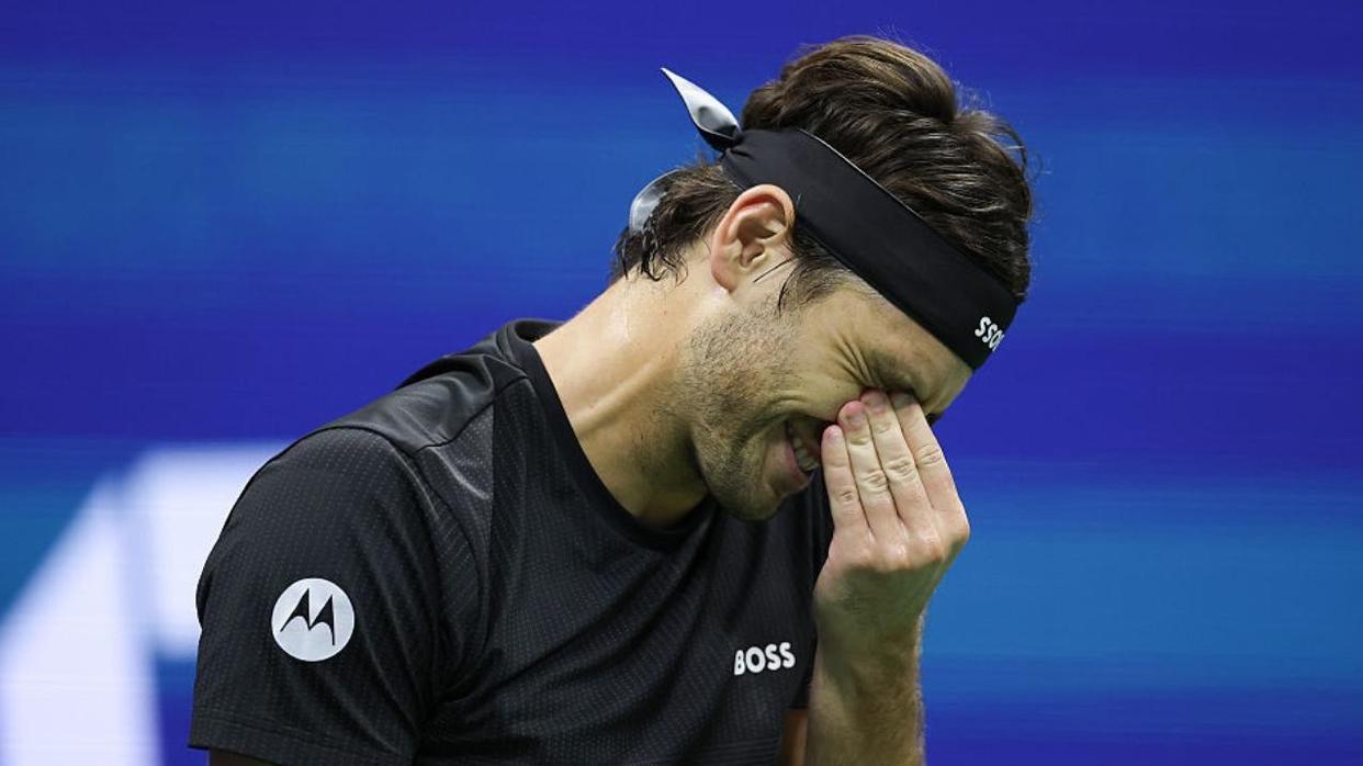 关于德约科维奇遭遇五连败,RNG教练面临压力!的信息 关于德约科维奇遭遇五连败,RNG教练面临压力!的信息